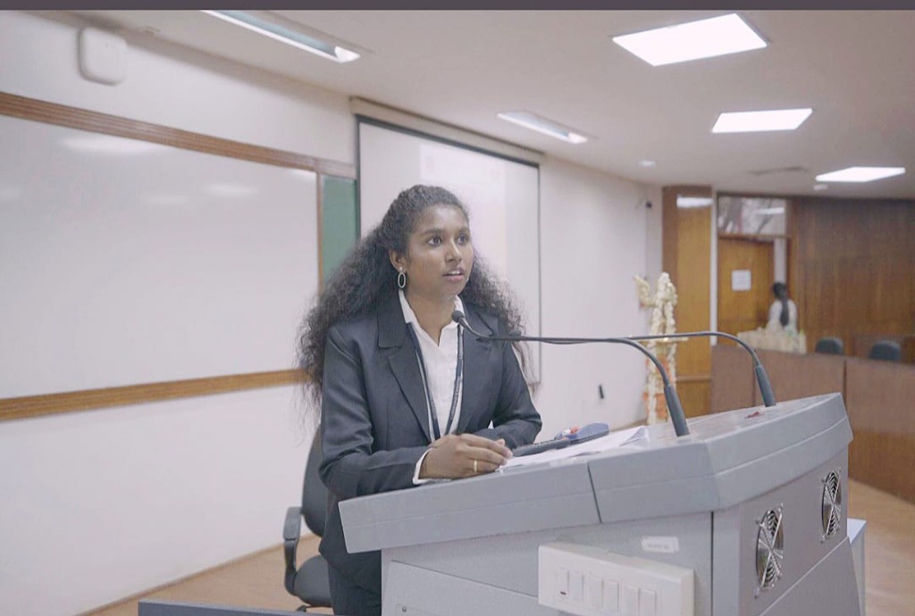 Akshitha speaking at Business Nexus